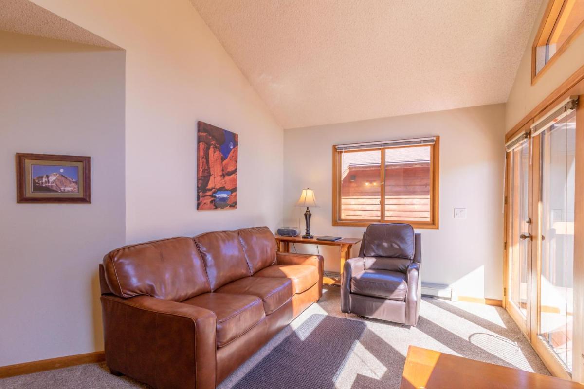 Popular attractions Area Nearby Property